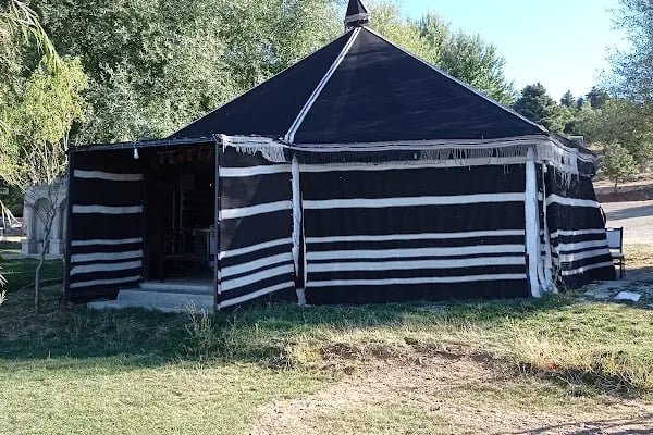 Yaka Manastır Atik Restoran - Resim 15