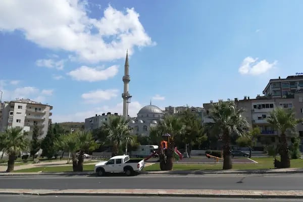 Yadigar Cami Parkı - Resim 10
