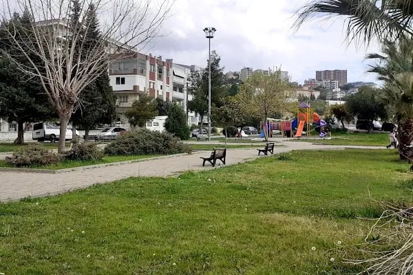Yadigar Cami Parkı - Resim 1