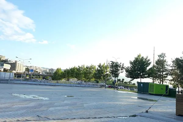 Konak İskele Tramvay Durağı - Resim 16