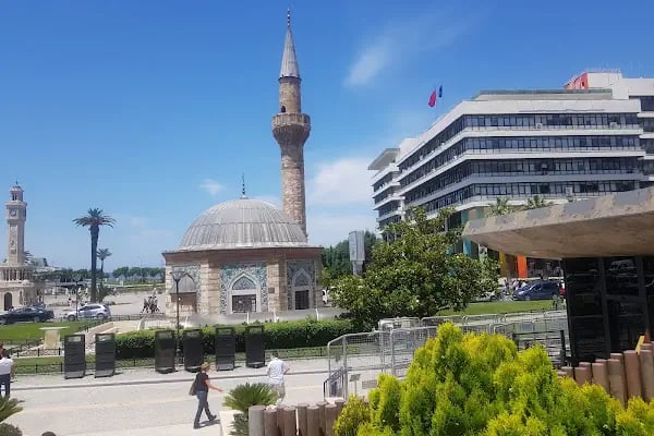 Konak İskele Tramvay Durağı - Resim 11