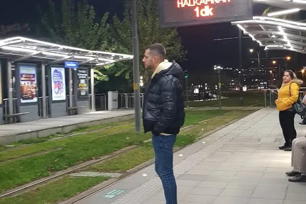 Konak İskele Tramvay Durağı - Resim 17
