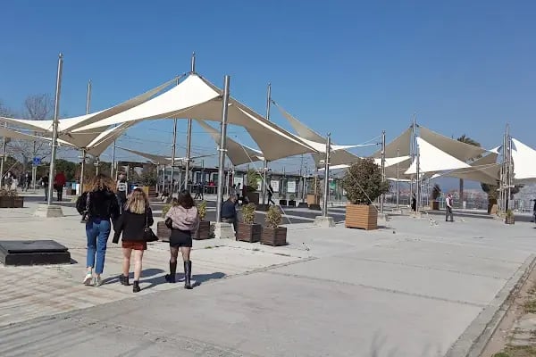 Konak İskele Tramvay Durağı - Resim 5