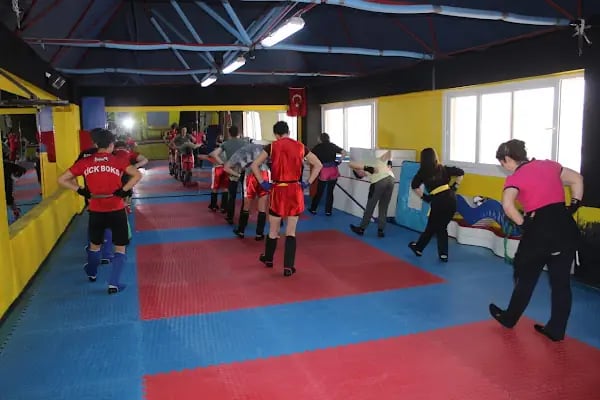 İTO Fight Club İzmir Kick Boks Wushu Muay Thai MMA - Resim 16