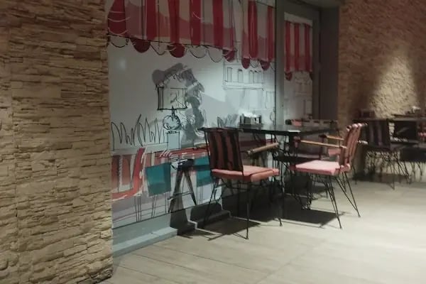 Long Action Cafe - Resim 12