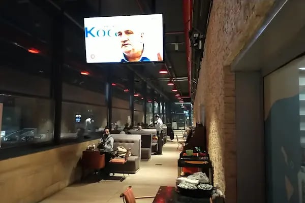 Long Action Cafe - Resim 17
