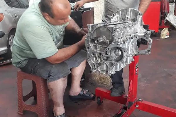 Öz gülnarlilar nafiz usta mersin oto tamir - Resim 16
