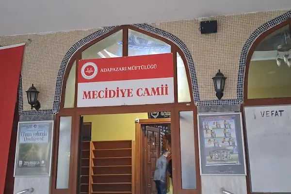Mecidiye Camii - Resim 10