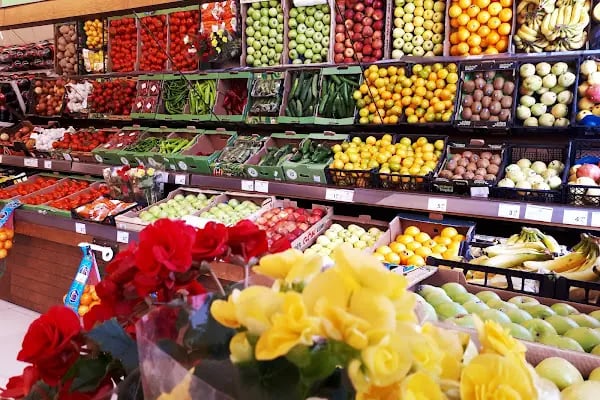 efe&amp;naz market - Resim 5