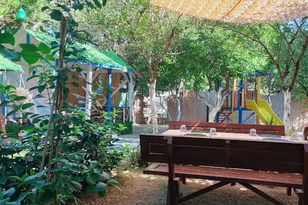 Yesilköy sakli bahce - Resim 1