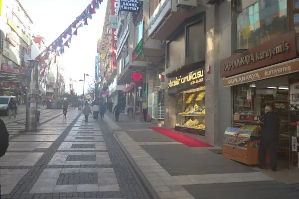 Kuveyt Türk Avcılar Şubesi - Resim 6