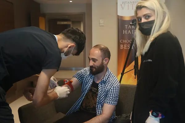 İstanbul Vita Saç Ekimi, Diş Tedavileri, Medikal Estetik ve Dermatoloji Polikliniği - Resim 1