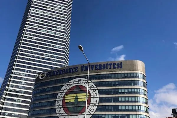 Fenerbahçe Üniversitesi - Resim 3