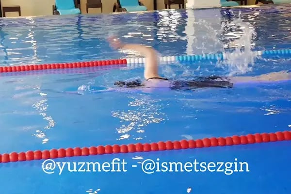 Profesyonel Yüzme Eğitimi - Antrenör İsmet Sezgin - Resim 4