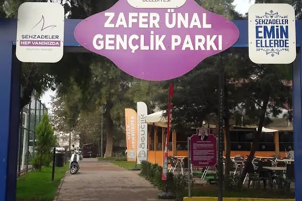 Manisa Gençlik Parkı- (Gençlik Cafe) - Resim 12