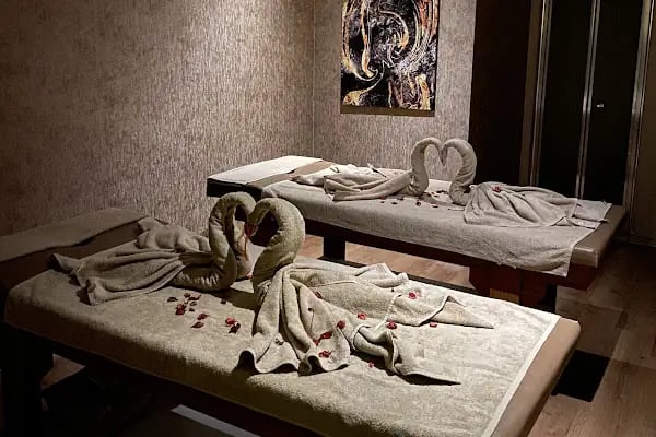 Ambassador Spa & Beauty Salon - Resim 3