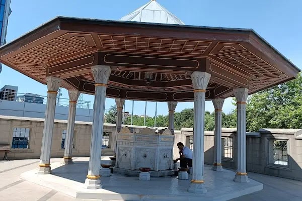Hz. Aişe Cami - Resim 4