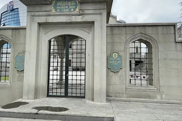 Hz. Aişe Cami - Resim 9