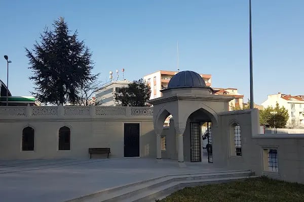 Hz. Aişe Cami - Resim 12