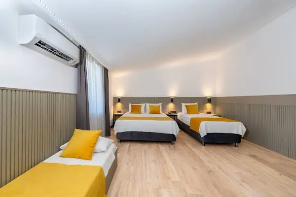 Meltown Hotel &amp; Lounge - Resim 18