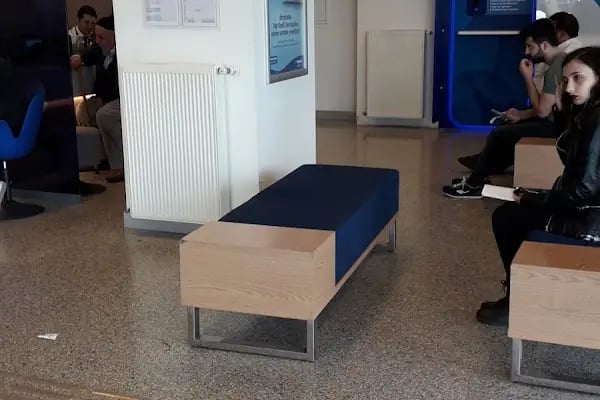 Yapı Kredi - Firuzköy Şubesi - Resim 5