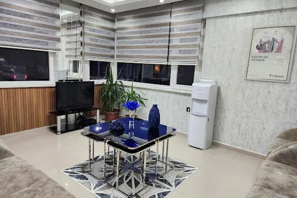 Diş Hekimi Ahmet Silahtaroğlu - Resim 1