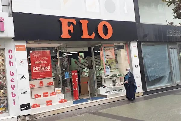 FLO Adapazarı Çark Cadde Mağazası - Resim 3