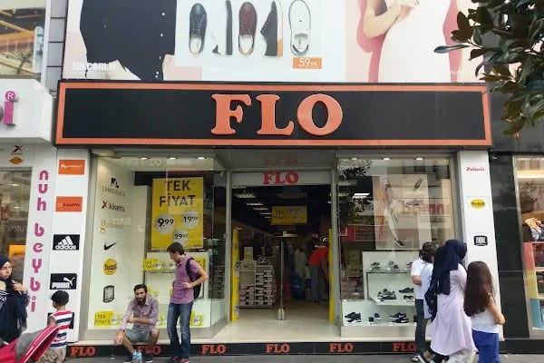 FLO Adapazarı Çark Cadde Mağazası - Resim 7