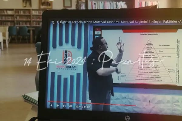 Elmadağ İlçe Halk Kütüphanesi - Resim 12