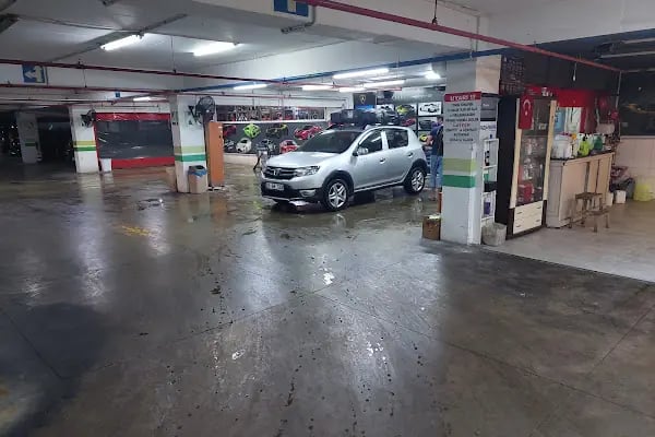 Palmiye Oto Yıkama Kuaför - Resim 2