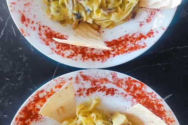Lanatra Pizza &amp; Cafe - Resim 19