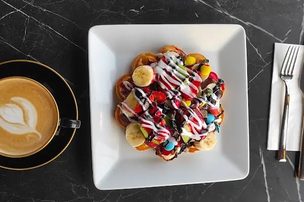 Lanatra Pizza &amp; Cafe - Resim 18