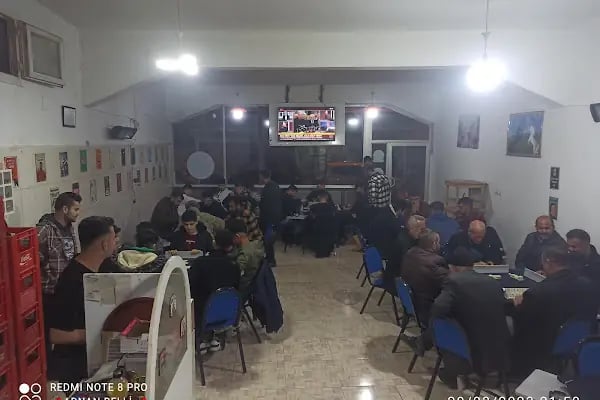 Kardeşler kıraathanesi Okey salonu - Resim 2