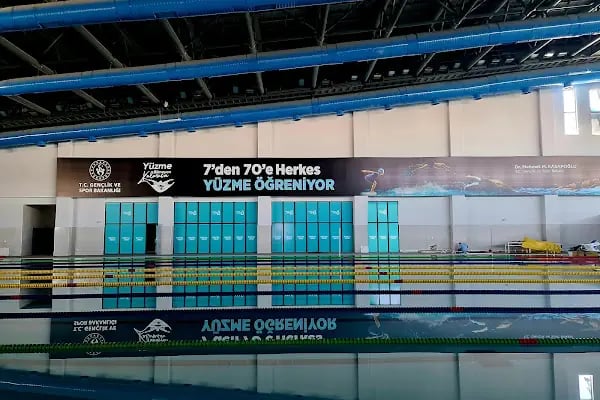 Konya Olimpik Yüzme Havuzu - Resim 4