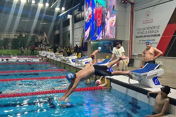 Konya Olimpik Yüzme Havuzu - Resim 20