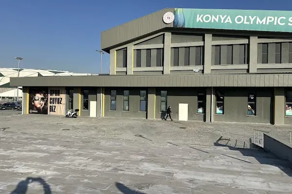 Konya Olimpik Yüzme Havuzu - Resim 11