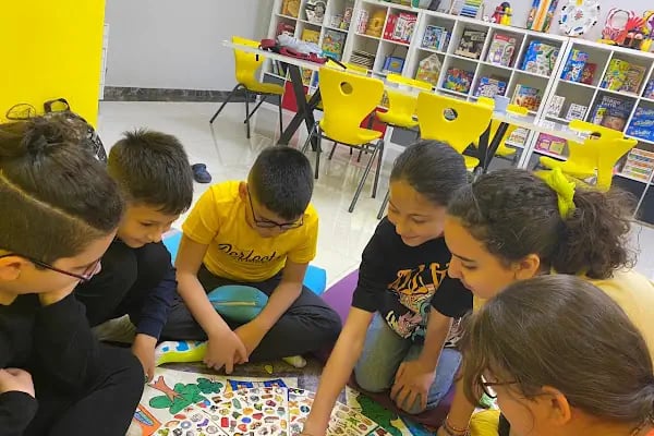 ELAC - English Lingual Academics - Resim 11