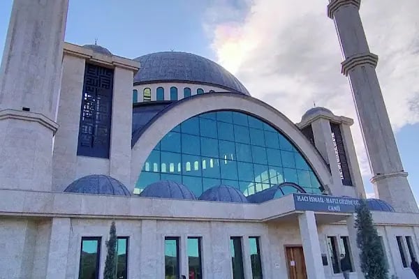 Hacı İsmail-Hafız Güzide Uğur Camii - Resim 1