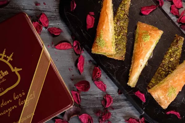 Baklavacı Güllüoğlu / Ataşehir - Resim 3