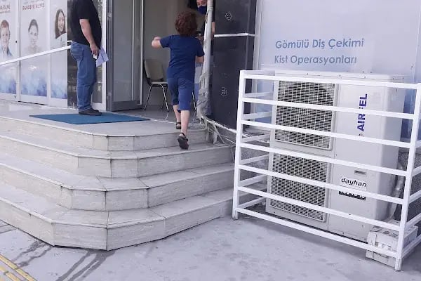 Bornova Semt Ağız ve Diş Sağlığı Polikliniği - Resim 10