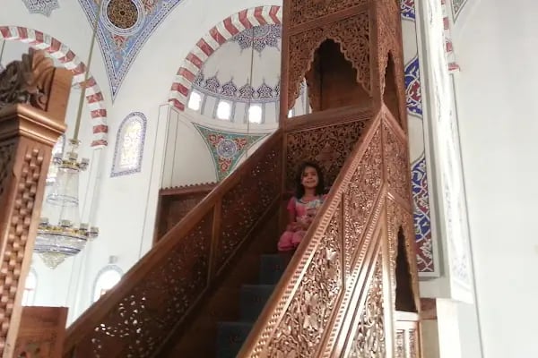 Zeynel Abidin Üçgül Cami - Resim 6