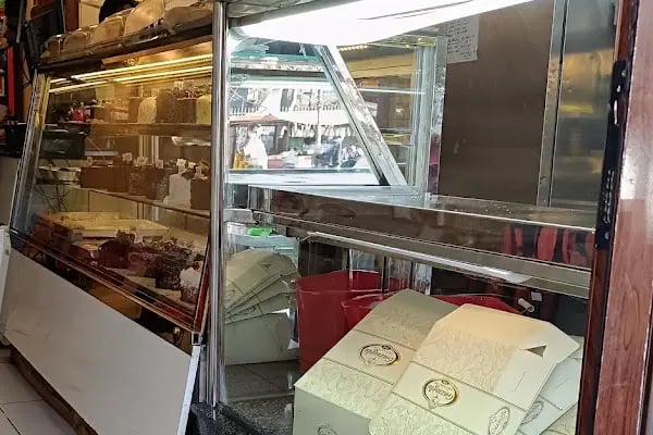 Gazioğlu Pastanesi Dağkapi Şubesi - Resim 1