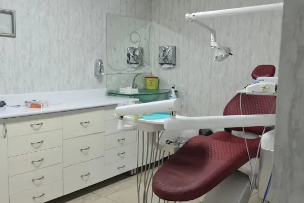 Rosedent Ağız ve Diş Sağlığı Polikliniği - Resim 10