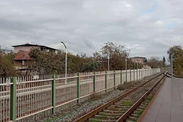 Karabağlar Belediyesi Basın Sitesi Tenis Kortu - Resim 19