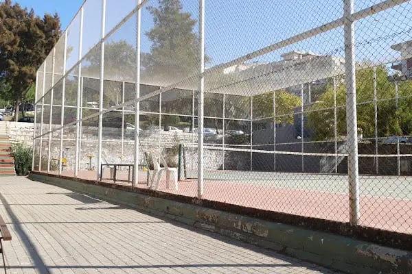 Karabağlar Belediyesi Basın Sitesi Tenis Kortu - Resim 4