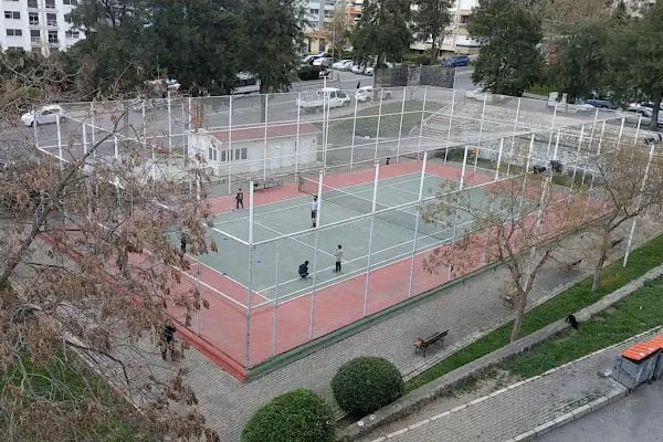 Karabağlar Belediyesi Basın Sitesi Tenis Kortu - Resim 14