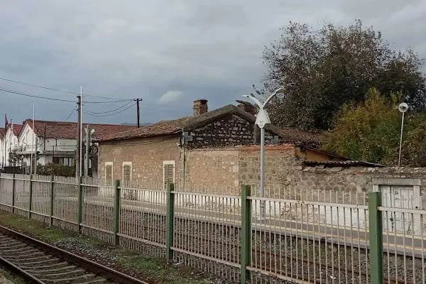 Karabağlar Belediyesi Basın Sitesi Tenis Kortu - Resim 16