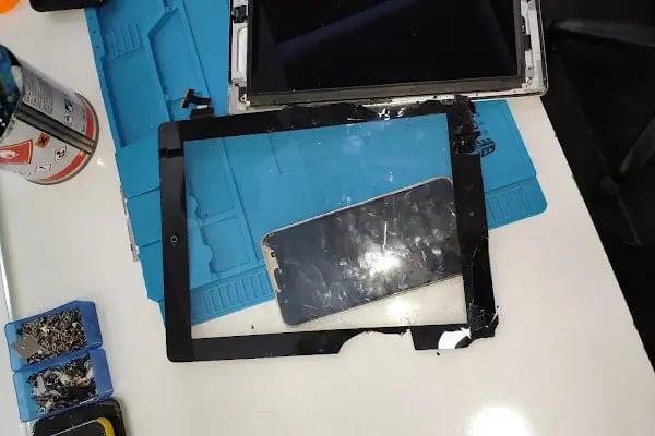 Tekno Best - Kadıköy Cep Dünyası | Telefon Tamir Merkezi - Resim 18