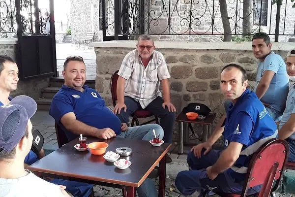 Pergamon Kitabevi &amp; Cafe - Resim 4