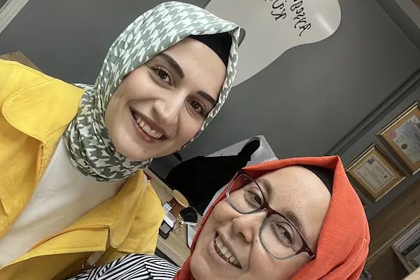 Diş hekimi Ayşegül Küçükler Diş Kliniği - Resim 6